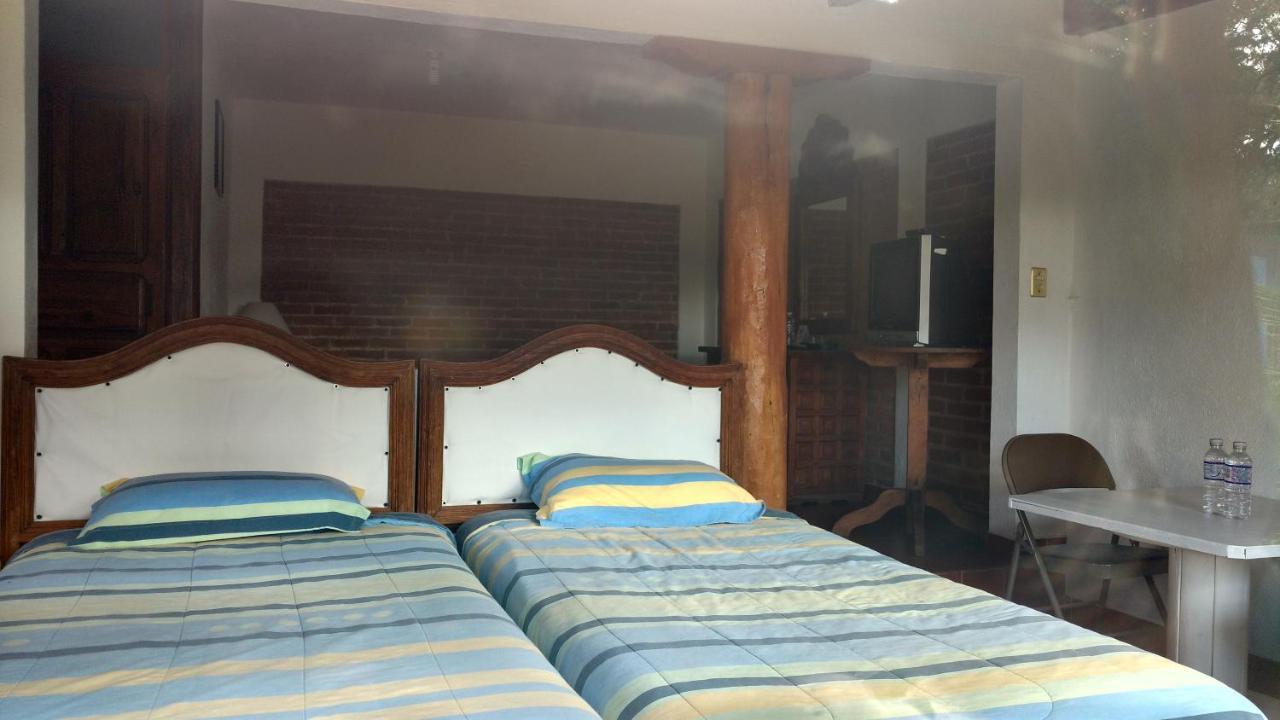 Posada Del Bosque Valle de Bravo Exterior foto